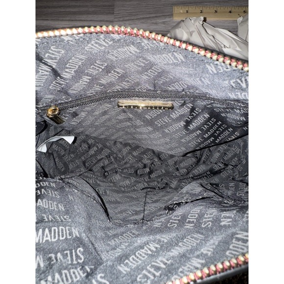 Steve Madden Small Burgundy Crossbody/ Hand Purse NWT! - Picture 7 of 7